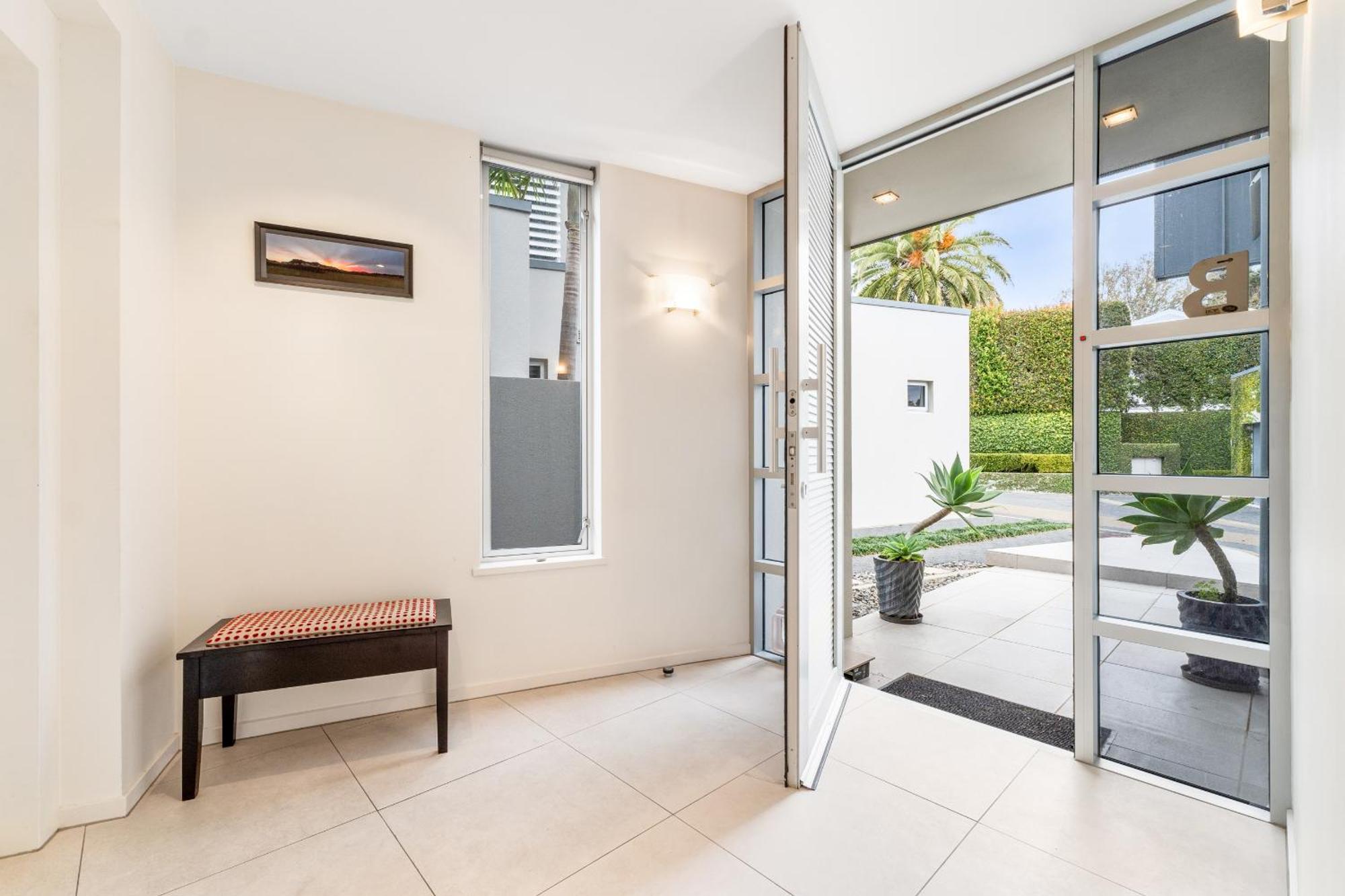 Вилла Sentinel Beach House - Auckland Holiday Retreat Экстерьер фото
